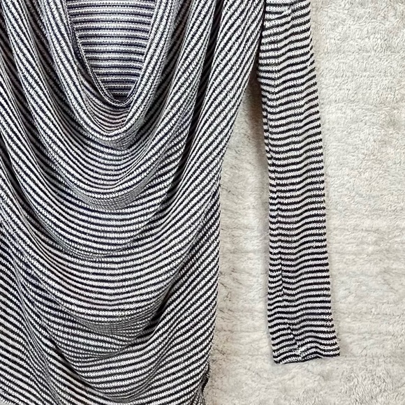 CELESTE Stretchy Cover-Up Black White Stripes Size Large - Picture 3 of 15